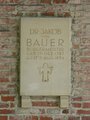 Jakob Bauer (Hinweistafel, das monumentale Grabdenkmal wurde zerstört)