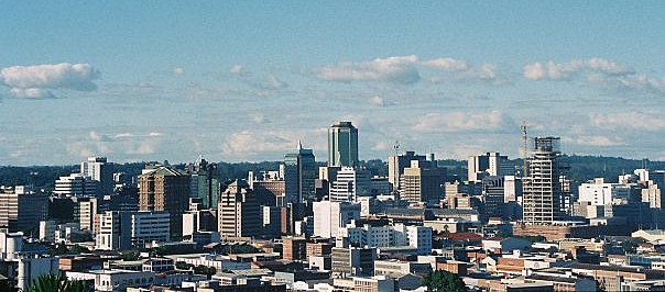 Datei:Harare Skyline.jpg