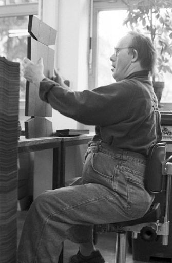 Datei:Down-Syndrom Walter 53 Jahre 04.jpg