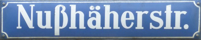 Datei:Nusshaeherstr Schild.jpg