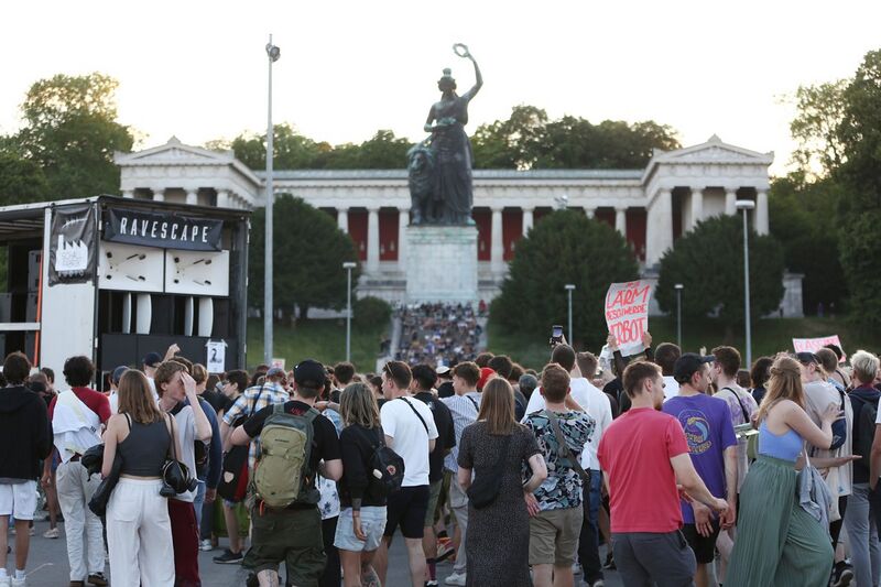 Datei:Krachparade Muenchen 2023 33.jpg