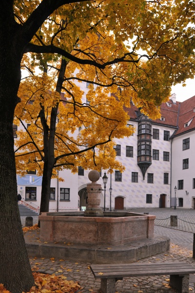 Datei:Alterhofbrunnen2009.jpg