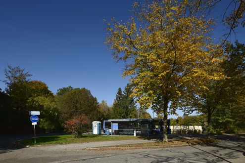 Wendeplatz der Buslinie 132 - Forstenrieder Park -.