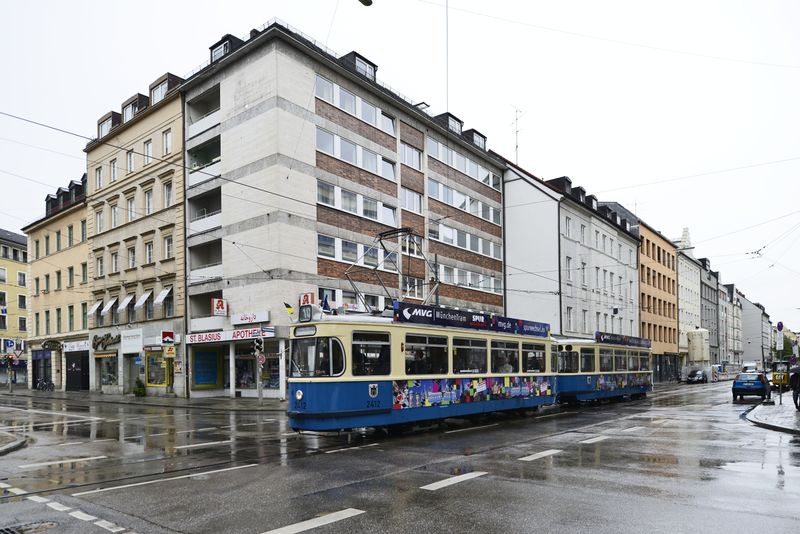 Datei:Mueaugustenstrmwg2412052016.jpg