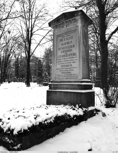 Datei:Muegrabsenefelderaa2010bw.jpg