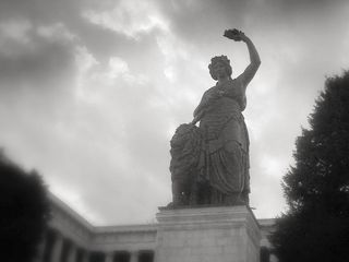 Bavaria statue bw.jpg