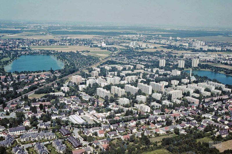 Datei:Siedlung Lerchenau.jpg