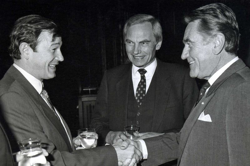 Datei:Begrüssung im Rathaus.jpg