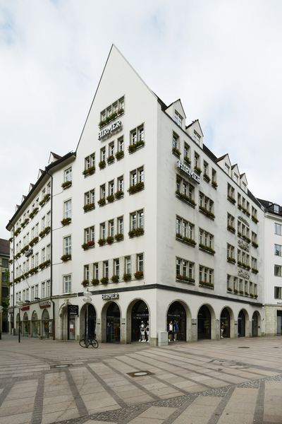 Datei:Muefrauenplr02022.jpg