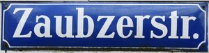 Straßennamenschild Zaubzerstraße.