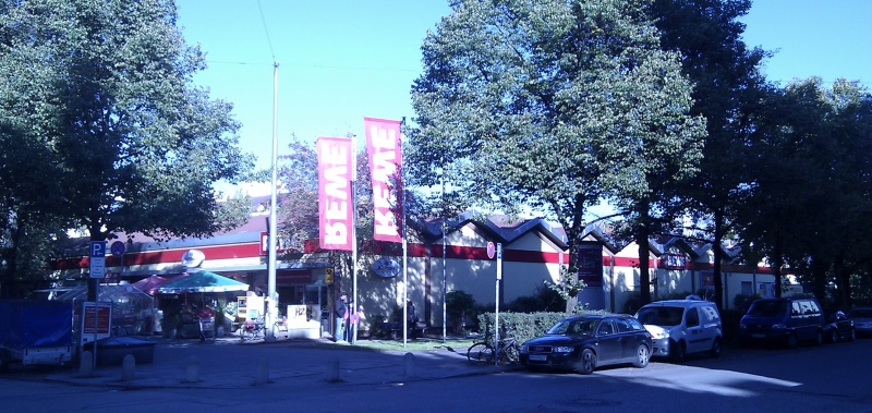 Datei:Einkaufscenter Alramstraße 14.jpg