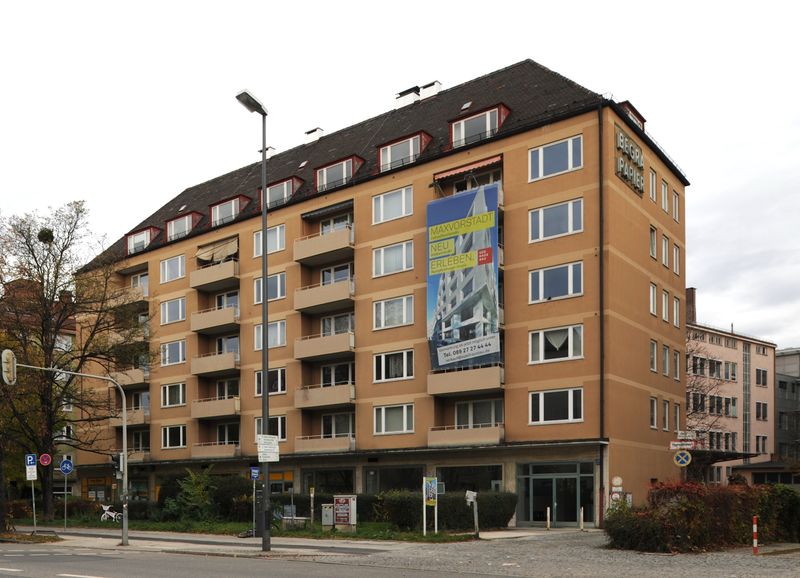 Datei:Muenympfstrbegra2012a.jpg