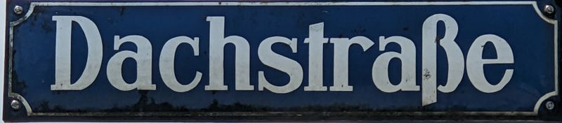 Datei:Dachstraße.jpg