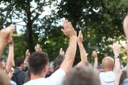 Abstimmung per Handzeichen