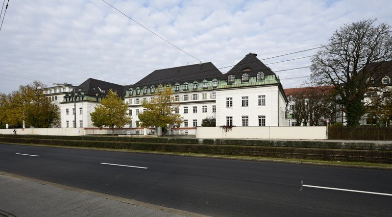 Datei:Muemenzingerstr482018c95.jpg
