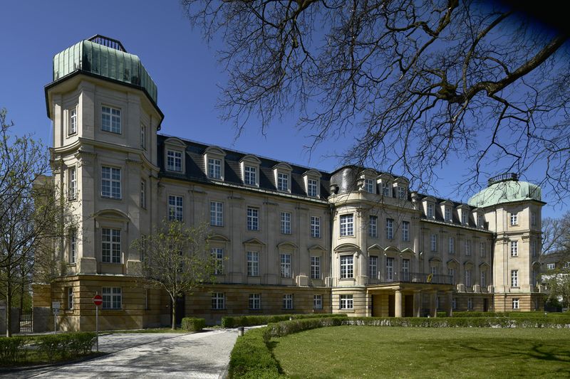 Datei:Mueismaningerstr109042018c85.jpg