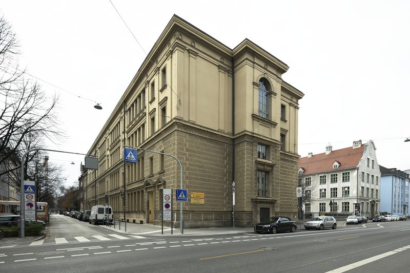 Datei:Mueschwanthalerstr87112020c85.jpg