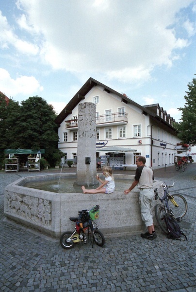 Datei:Pfanzeltplatz.jpg
