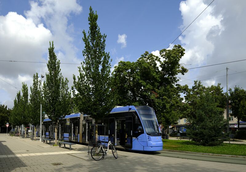 Datei:Muewillibplatz19tram082024.jpg