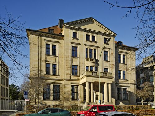 Königinstraße 17. Franz Deiningers erstes Projekt. Das in den Jahren 1906 bis 1907 errichtete Haus Michel