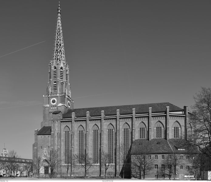 Datei:Muemariahilf2013bw.jpg