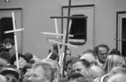 Das Kreuz bleibt, gestern, heute und morgen 10.jpg