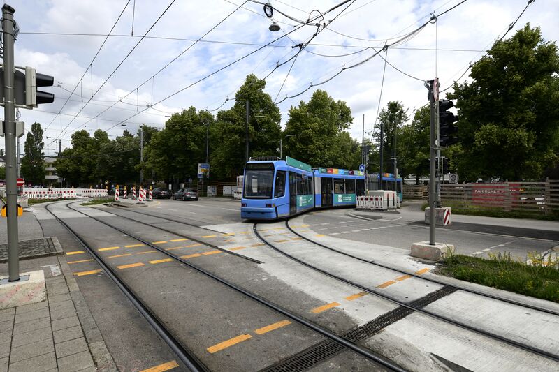 Datei:Muearnulfnibeltram062019.jpg
