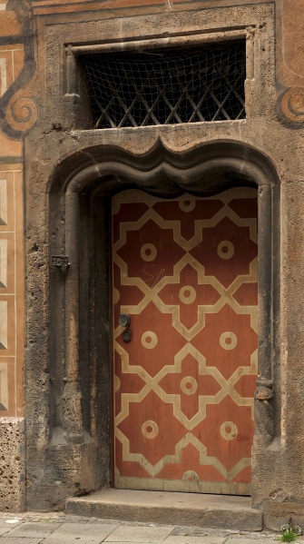 Datei:Mueburgstrtuer2012a.jpg