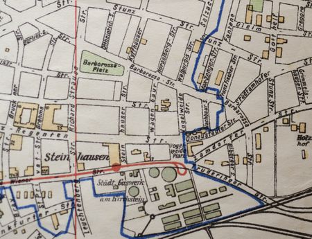 Lageplan am Vogelweideplatz 1928, mit der Trambahnwendeschleife, rot eingezeichnet.