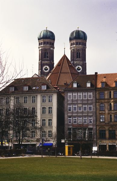 Datei:Muemarhofweinstr1993.jpg