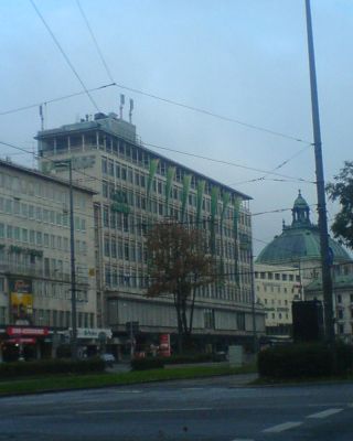 Kaufhof Karlsplatz-Sonnenstr.JPG