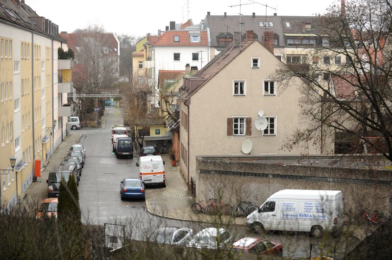 Datei:Mueobweidenstr122011c90.jpg