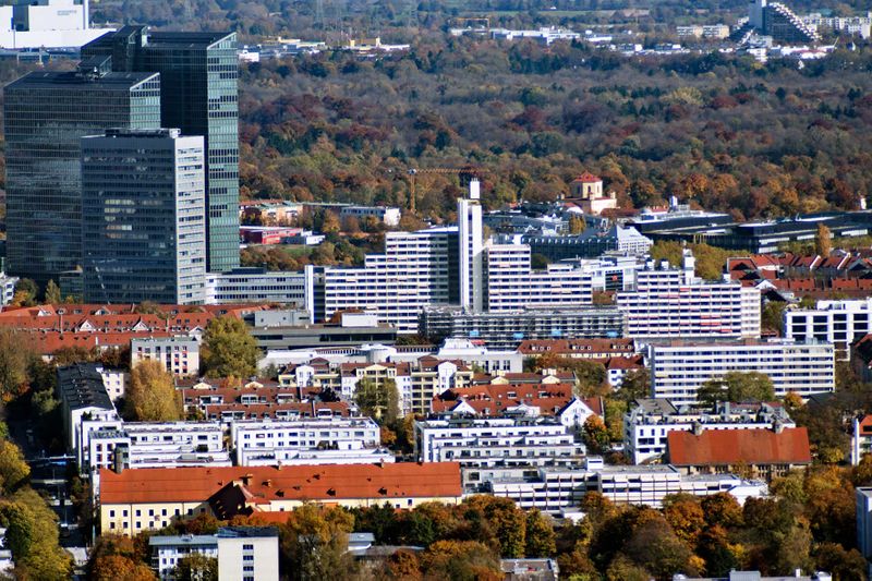 Datei:Hausbau in Schwabing.jpg