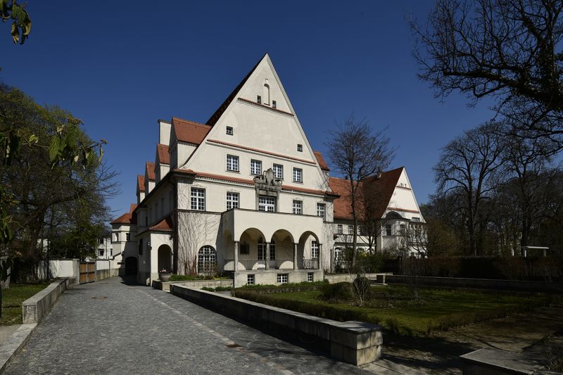 Datei:Mueneubergstr032019c85.jpg