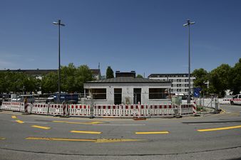 Romanplatzrondell Stationshaus kurz vor dem Abbruch. 14. Juni 2019.