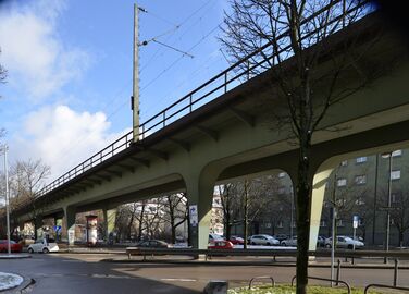 Überführungsbauwerk an der Pilgersheimer Straße.