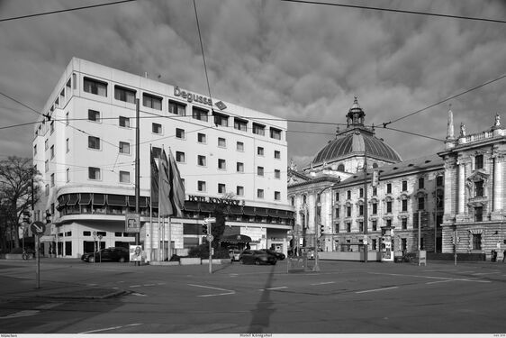Hotel Königshof, nun ein Eisblock