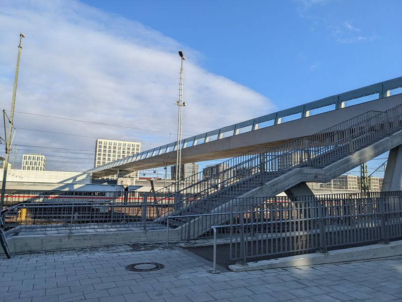 Datei:Arnulfsteg 2.jpg