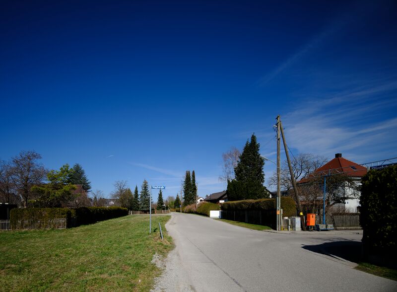 Datei:Muestieglnigglstr032023.jpg