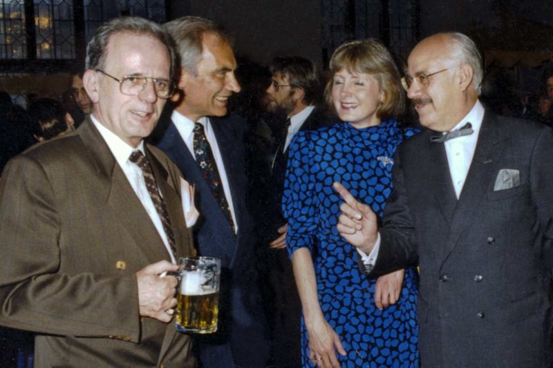 Datei:Oberbürgermeister-Kandidaten 1990.jpg