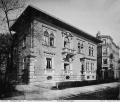 Haus Nr. 31. Ehedem Defreggers Wohnhaus. Kriegsbeschädigt, abgetragen.