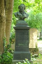 Grabdenkmal Lachner.