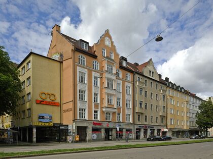 Rechter Hand vom Rosenheimer Platz, die Hausnummern 40 bis 46.