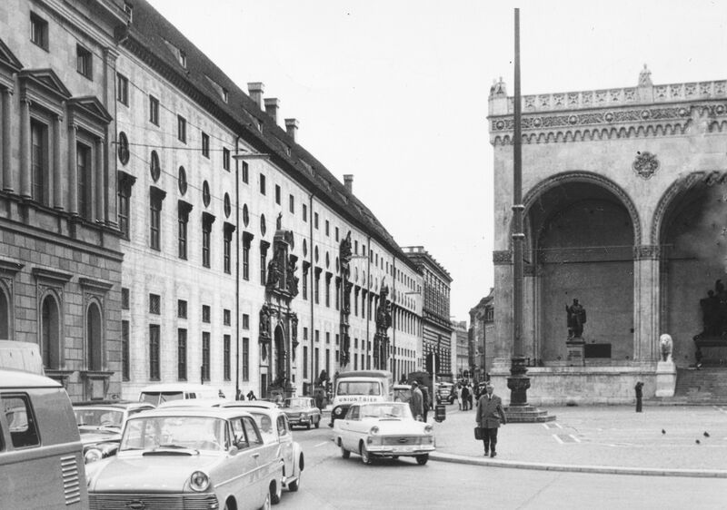 Datei:Mueresistr041964.jpg