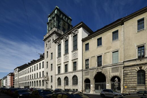 Gebäude der TU an der Gabelsbergerstraße