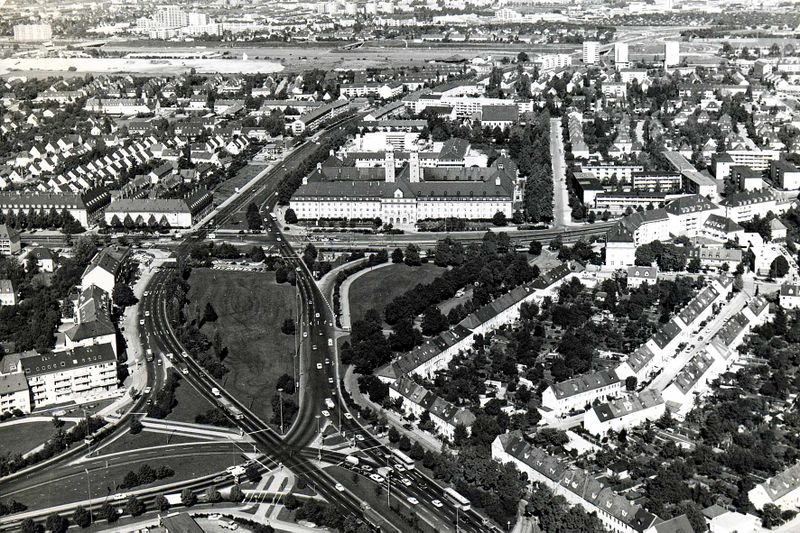 Datei:Luise-Kisselbach-Platz.jpg