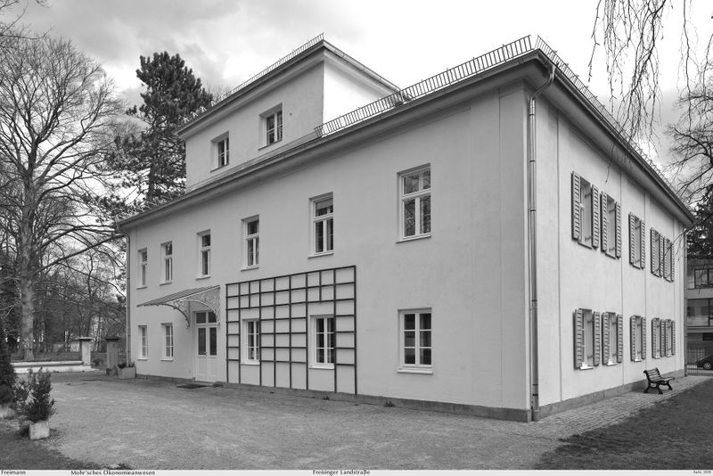 Datei:Muefreimannmohrvillabw502015.jpg