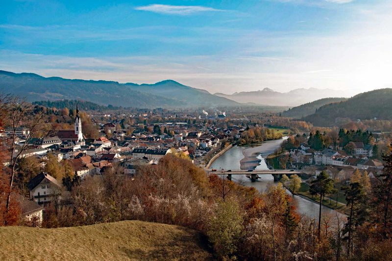 Datei:Isarwinkel.jpg