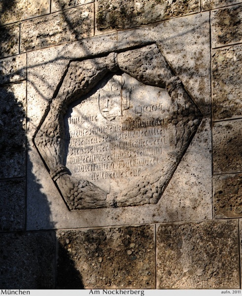 Datei:MueNockherbergtafel12011a.jpg