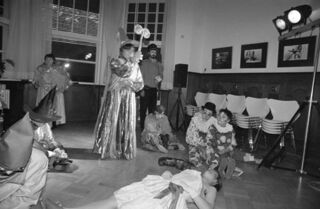 Fotoausstellung Glueckskinder 1997 Veranstaltung 01.jpg